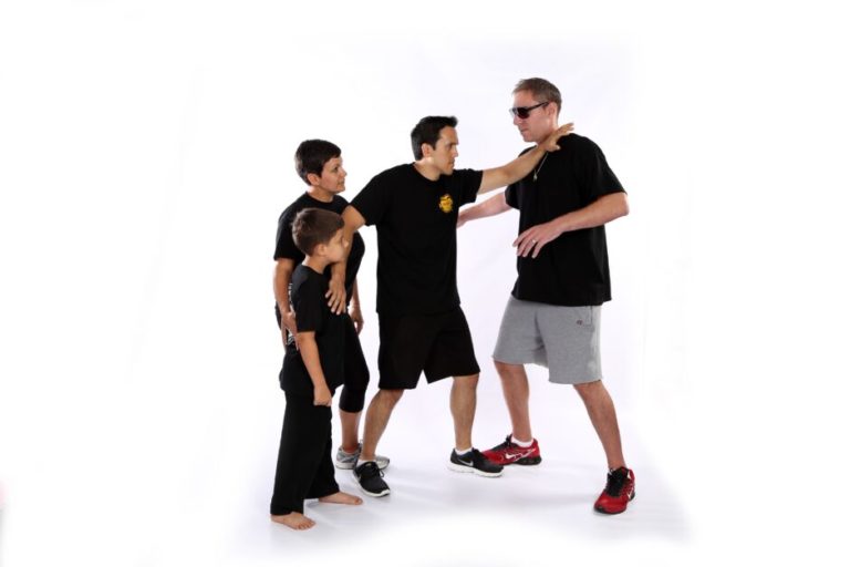 Adult Self Defense Course 940x627 1 768x512