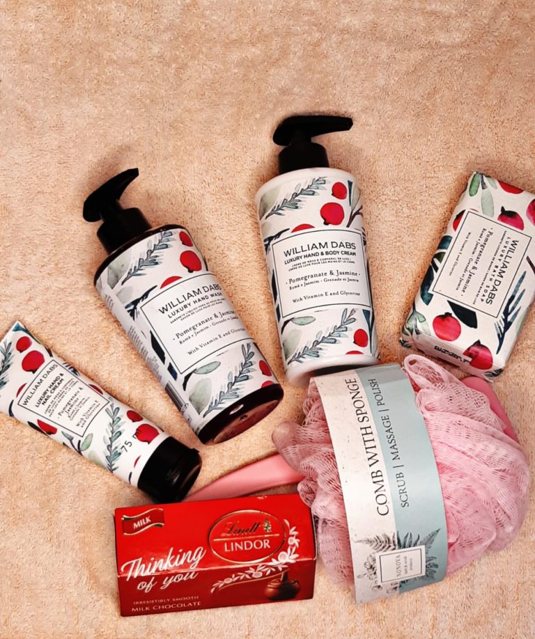 WhatsApp Image 2021 12 25 at 03.29.42 768x918