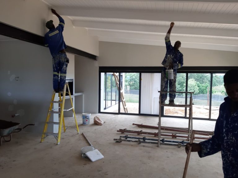 building contractor 768x576