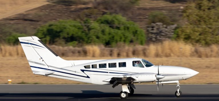 Cessna 402 1b 768x353