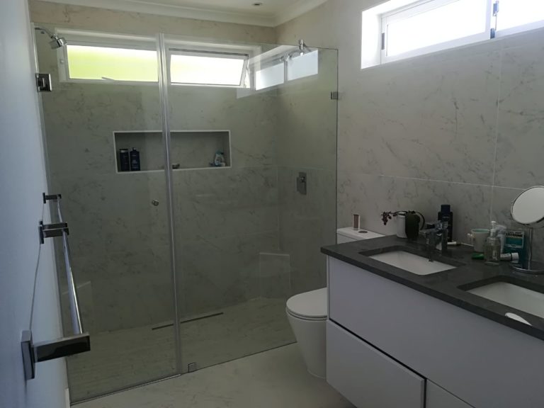 Door and Inline Chrome Frameless Sample Copy 768x576