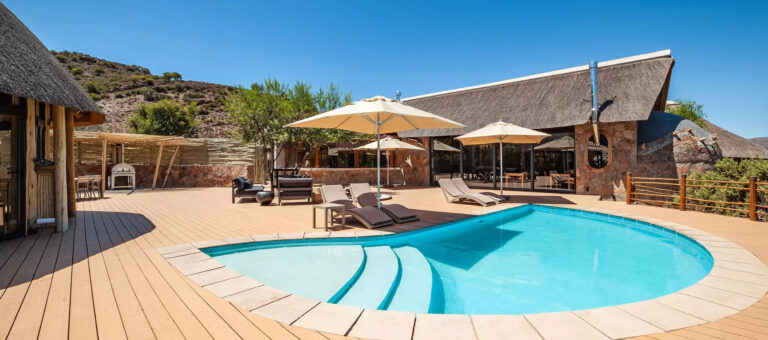 images banners pool lodge view 850 768x340