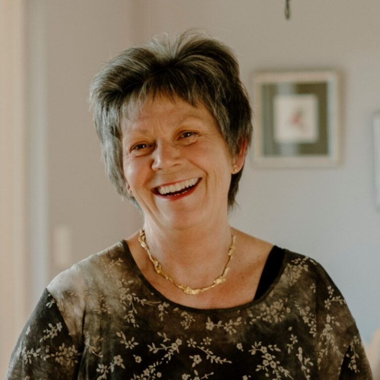 1684241881406 768x768