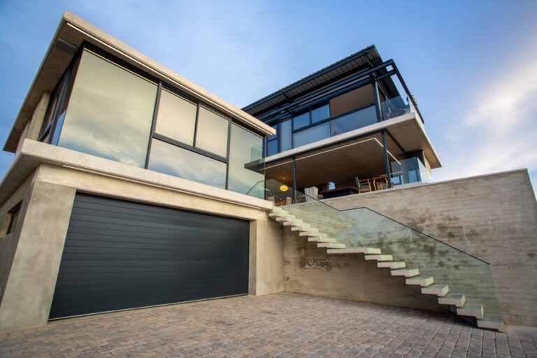 2022 01 2573 HDR scaled 1 768x512