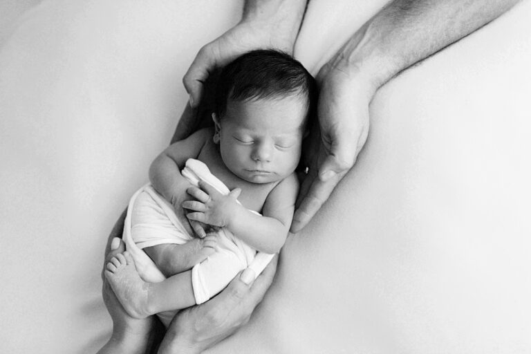 newborn photos 0025 768x512