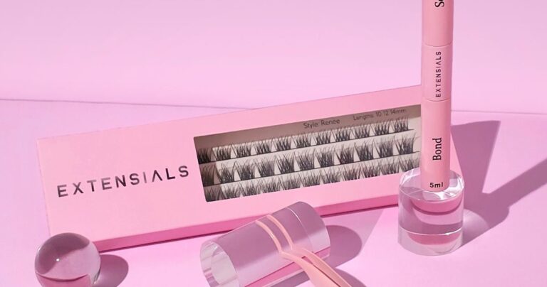 Extensials DIY Lash Kit 768x404