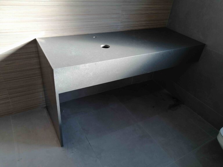 floating wet cconcrete vanity 10 768x576
