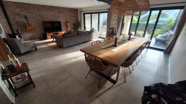 Living Room Tiling - Excellence Tilers
