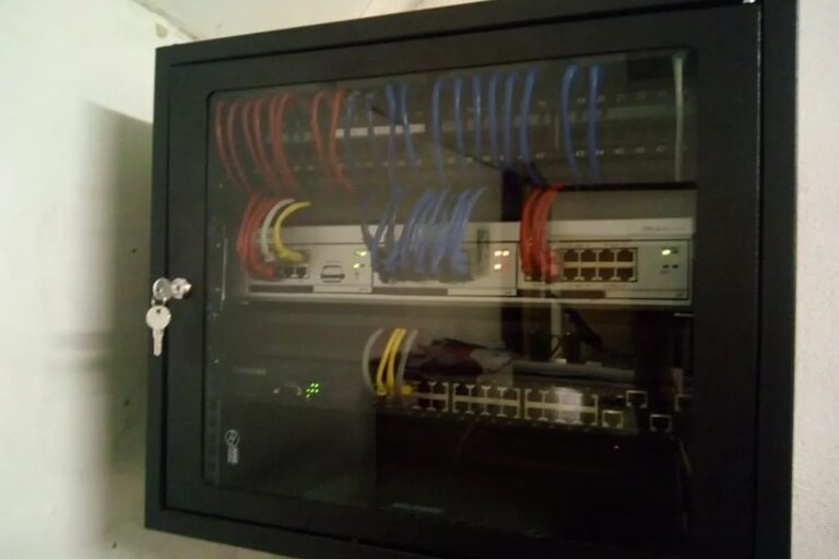 VoIP Telephones install 768x512