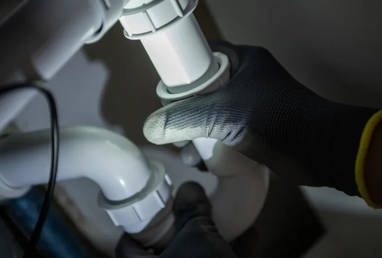 emergency plumber 768x519
