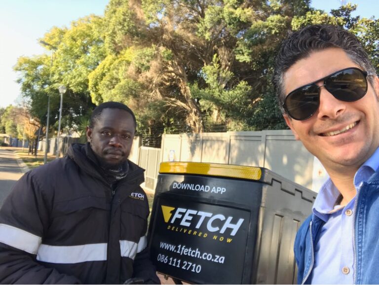 Picture of driver and customer 768x578